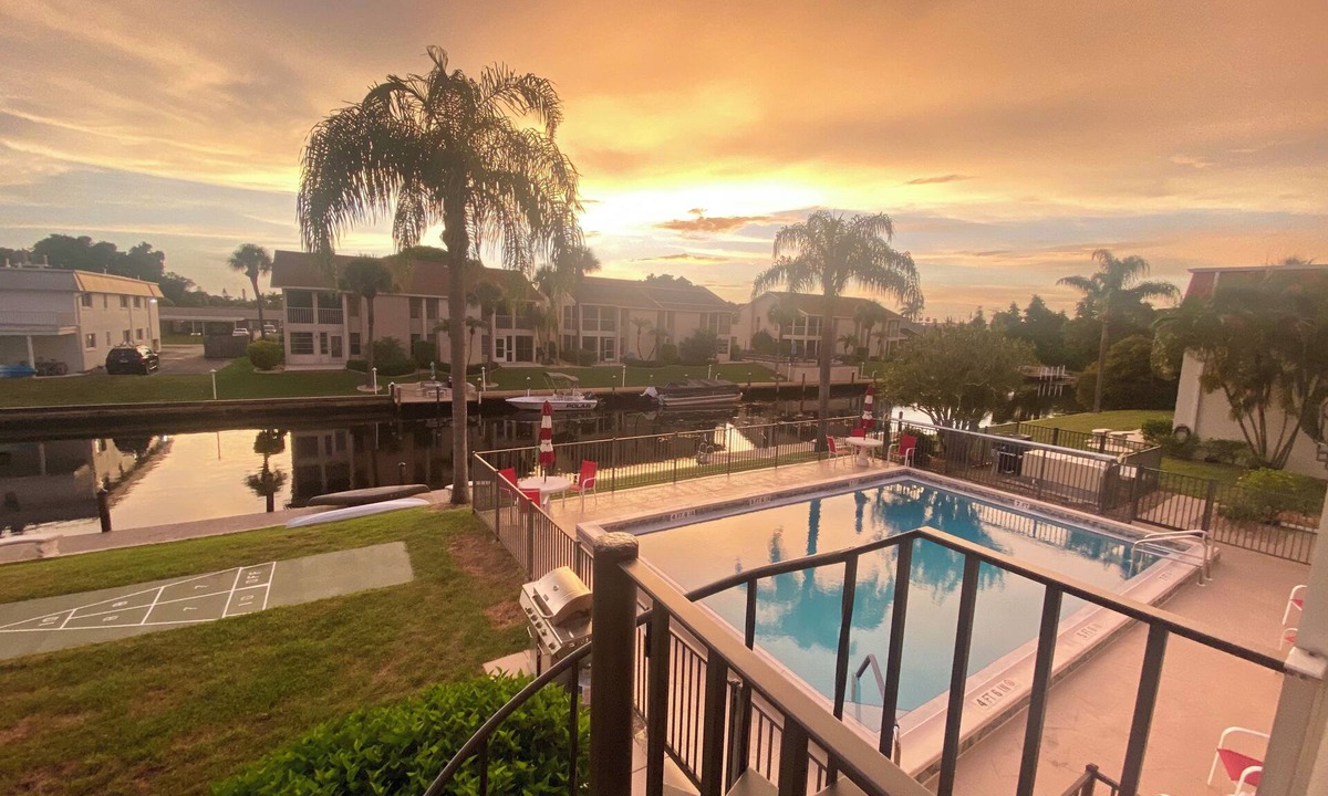 Yacht Club Condo | WATERFRONT Condo with pool. Great views of sunsets. Condo is like new!