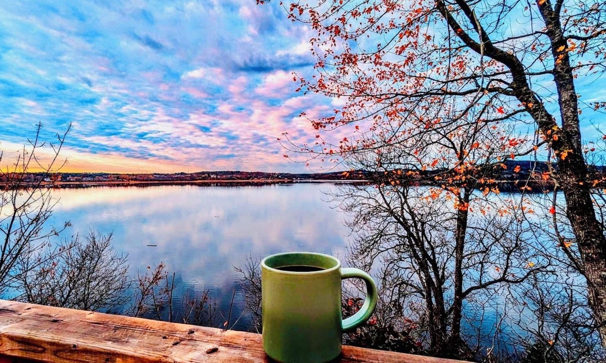 Saint John Cottage | Waterfront Cottage | Steps to Dominion Park Beach & minutes to Uptown Saint John