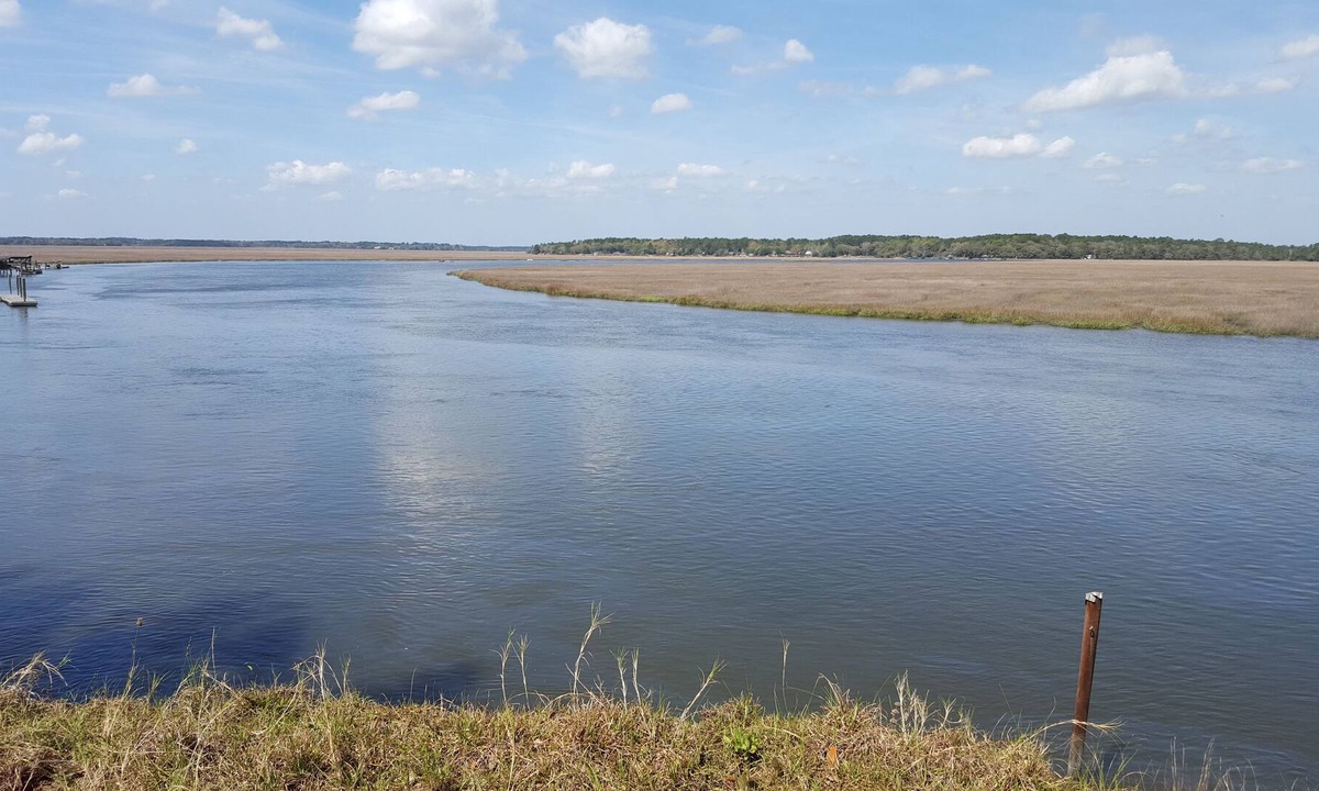 Valona Cottage | Waterfront Cottage Sleeps 11, Big Dock, a RV Hookup, on 18 Gated Acres
