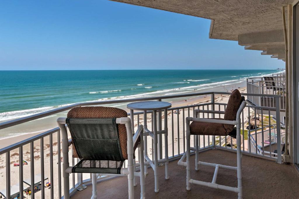 Daytona Beach Shores House | Waterfront Daytona Beach Shores Condo w/Amenities