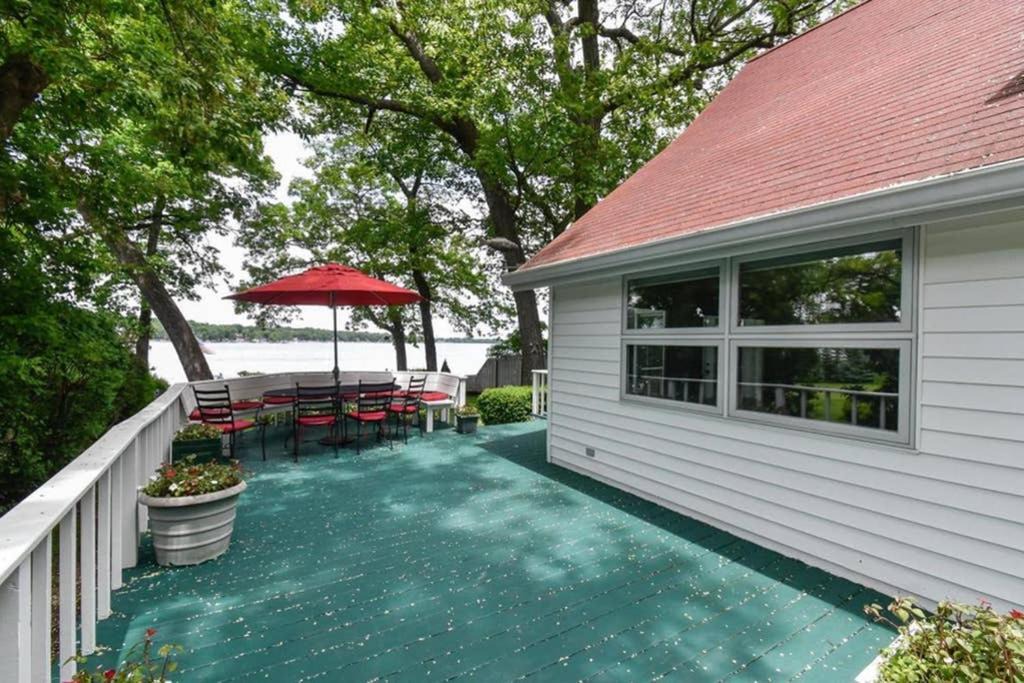 Delavan Lake House | WATERFRONT- DELAVAN LAKE HOME, PIER-BEST SUNSETS