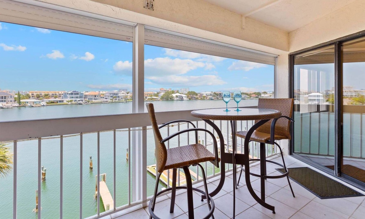 Clearwater Beach Condo | Waterfront End Unit ~ Pool/Hot Tub ~ Short Walk to Beach ~ Free Wi-Fi & Cable ~ 301 Bayway Shores
