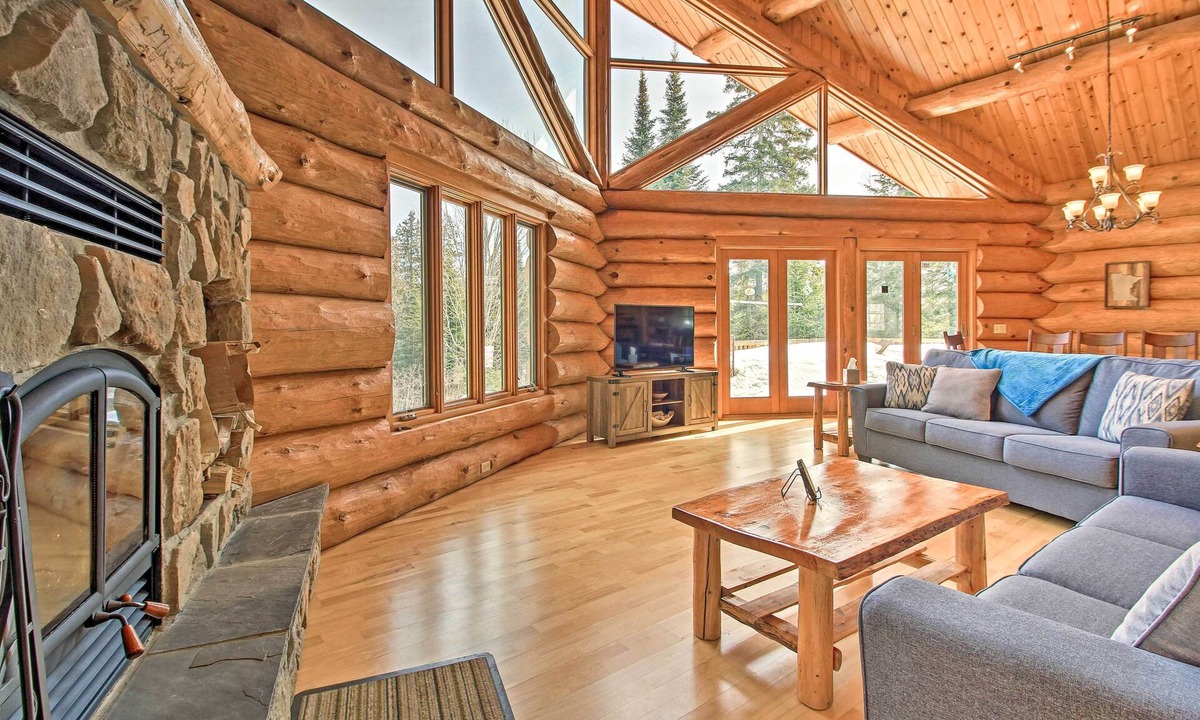 Lutsen Cottage | Waterfront Escape on Caribou Lake: Dock + Fire Pit