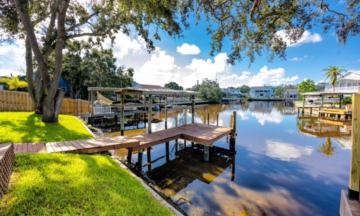 Baywood Village House | Waterfront Gulf Intercoastal Dockside Dream