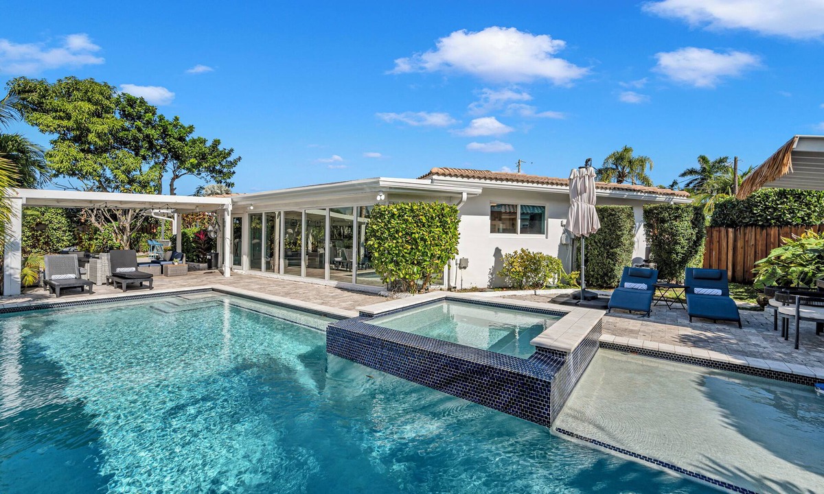 Garden Isles House | Waterfront Heated Pool Home Near Beach | Sleeps 10