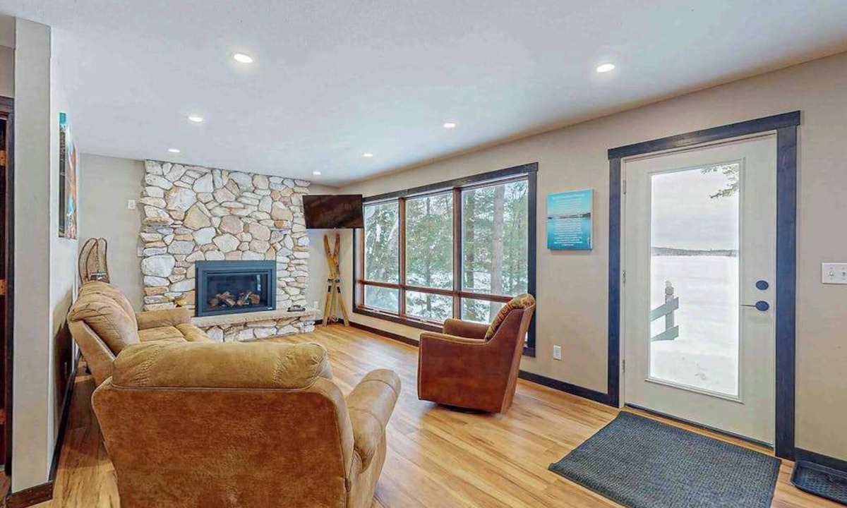Mercer House | Waterfront home in great location with private dock, firepit & deck