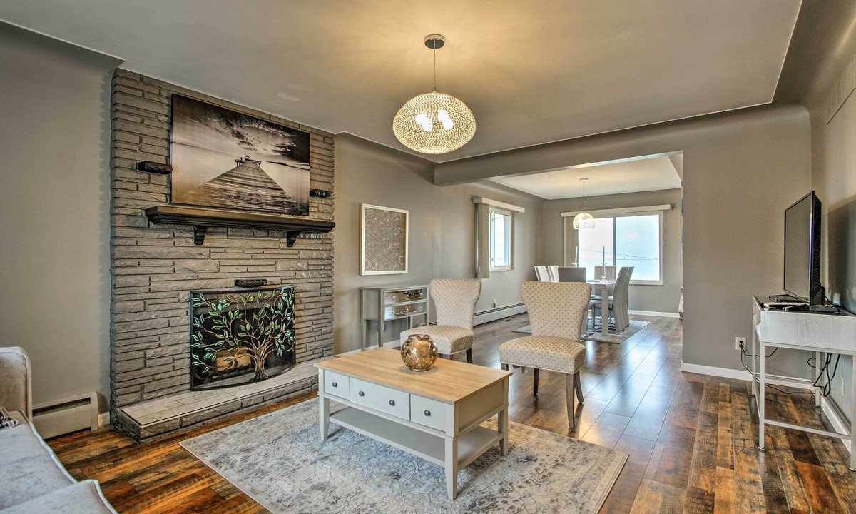 Anchorville House | Waterfront Home w/Shared Dock on Lake St. Clair!
