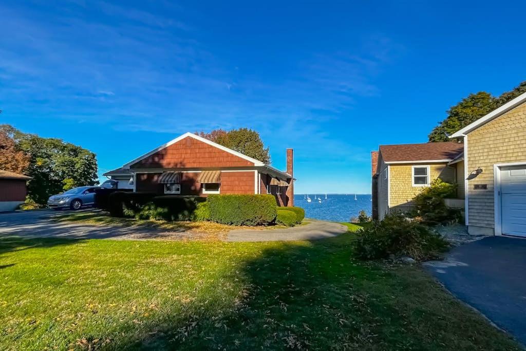 Owls Head House | Waterfront home with beautiful bay views - near shops & dining