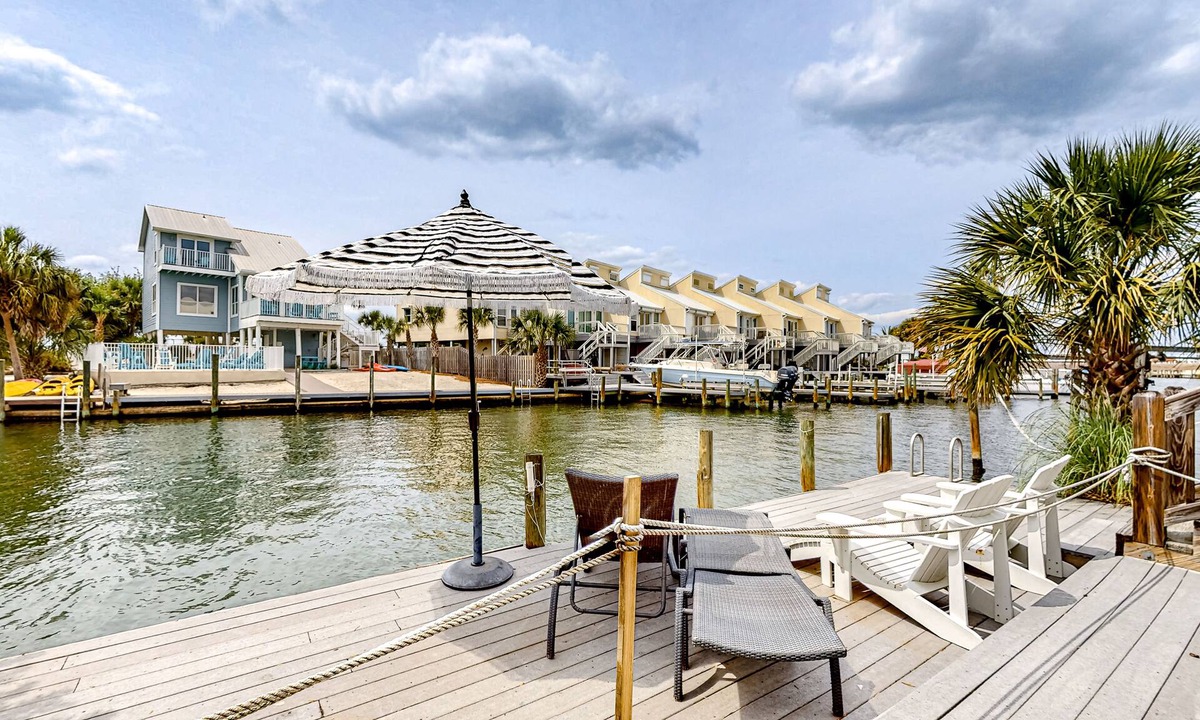 Perdido Key Coves One House | Waterfront home with tennis/boat dock access, deck, grill, & W/D