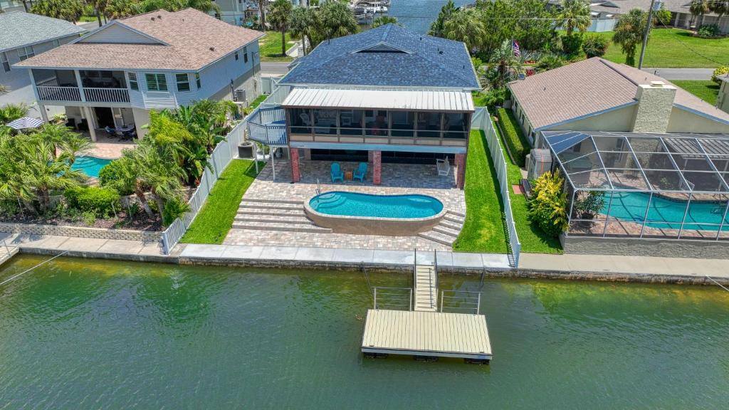 Spring Hill House | Waterfront HomeHeated PoolArcade Games