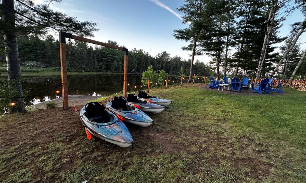 Rexton House | Waterfront - Kayaks - Screened Patio - Bonfire