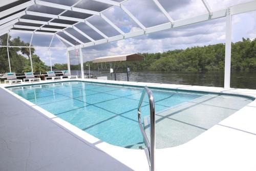 Punta Gorda House | Waterfront luxury estate