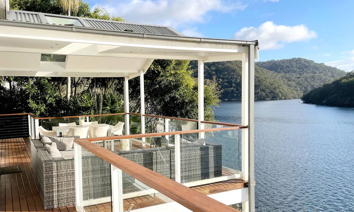 Berowra Heights House | Waterfront modern property w/boat, outside hot tub, SUPs, kayaks, fishing equip
