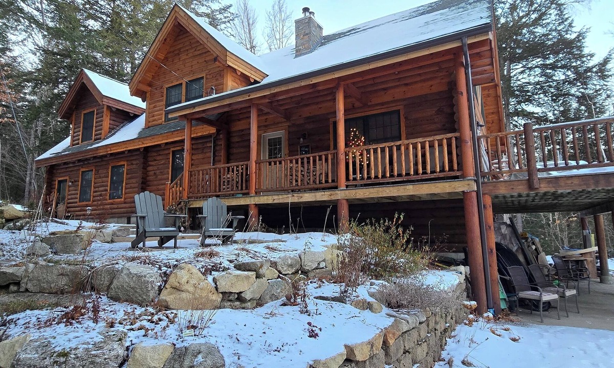 Hebron House | Waterfront Newfound Lake Spacious 4 Season Log Home near water's edge 5 Bedroom