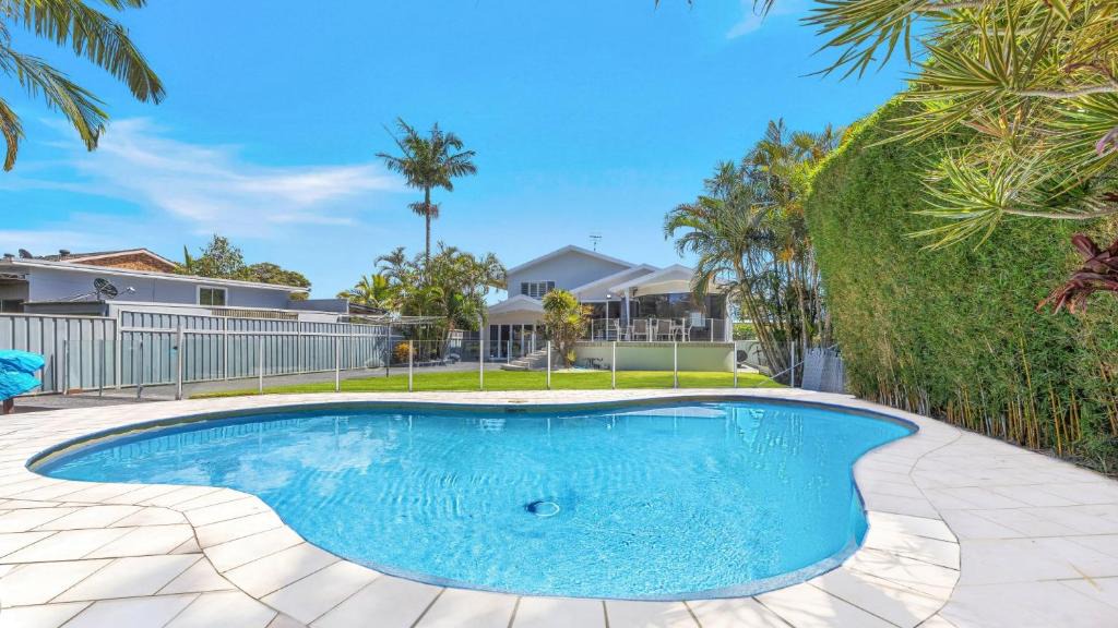 Chittaway Point House | 'Waterfront Oasis' by HolidayCo