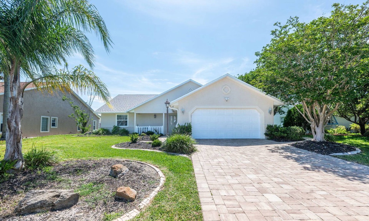Palm Harbor House | Waterfront Oasis - Heated Pool, Kayaks + Game Room
