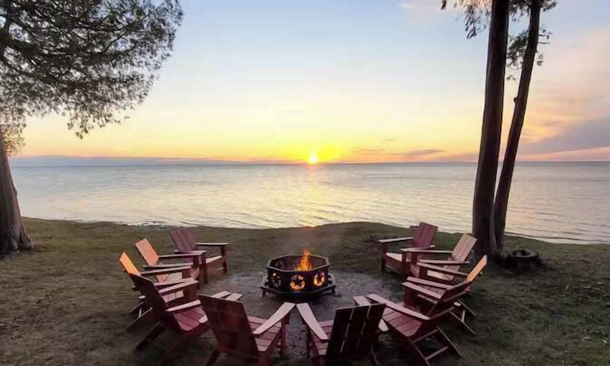 Gardner Cabin | Waterfront, Panoramic Views! White Star Point