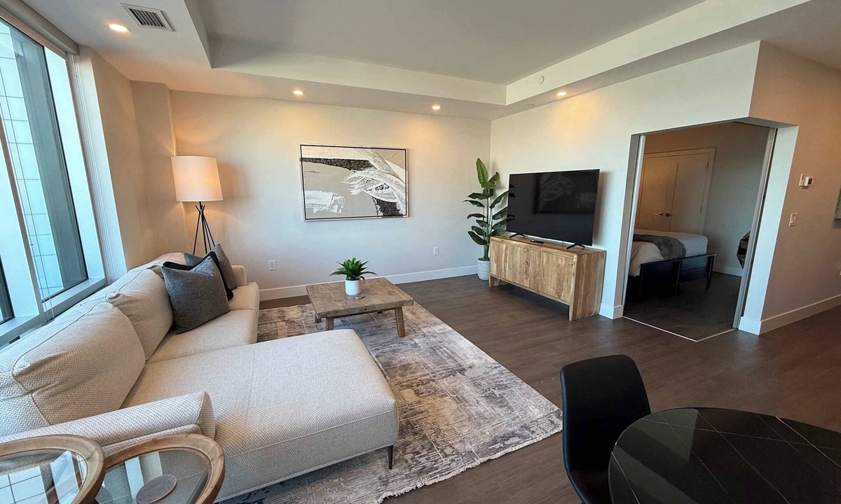Downtown Halifax Apartment | Waterfront penthouse 1 Bedroom with 6 appliances