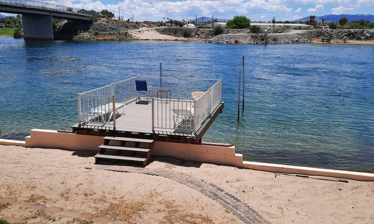 Mohave Valley House | WATERFRONT,PRIVATE BOAT RAMP,SANDY BEACH ,GATED COMMUNITY, 3.5 bedrooms, 2 bath