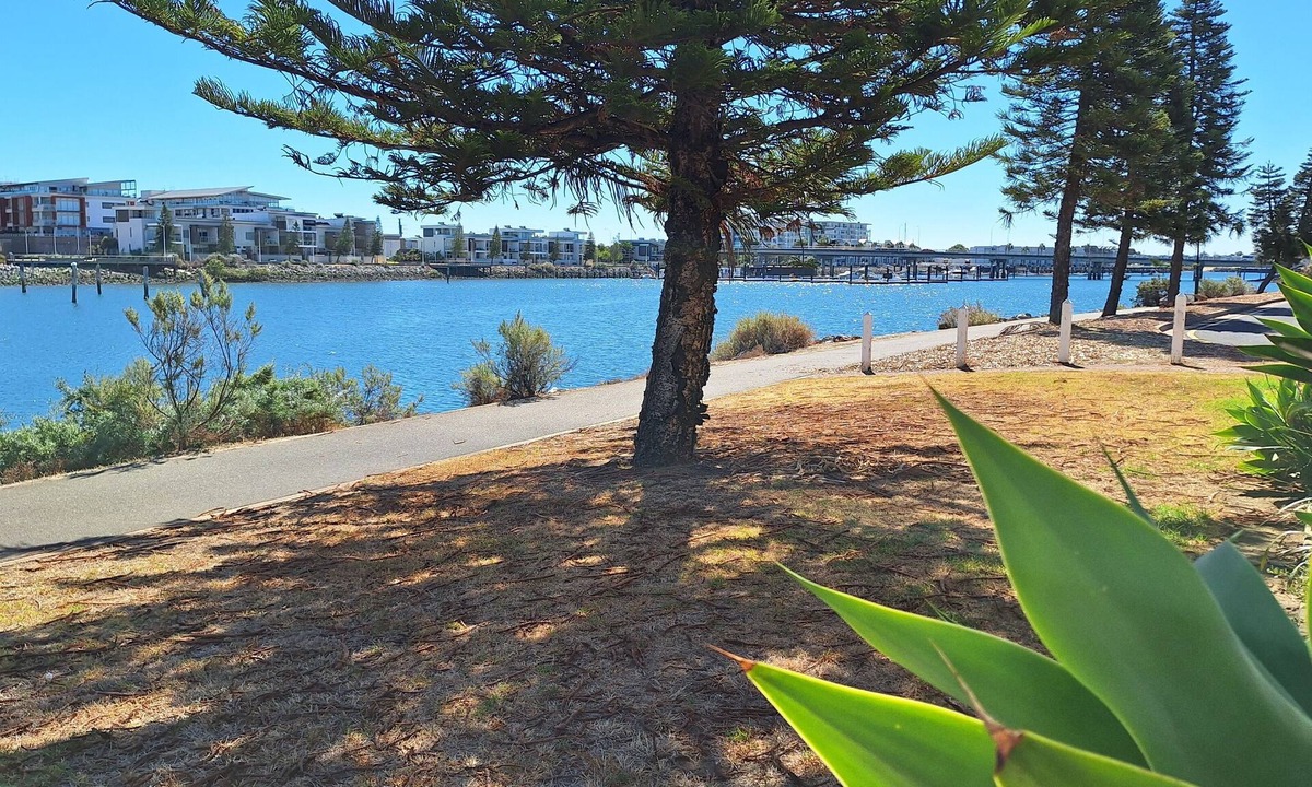 Port Adelaide Apartment | Waterfront Property with lovely views. Wake up to the dolphins and Swimming