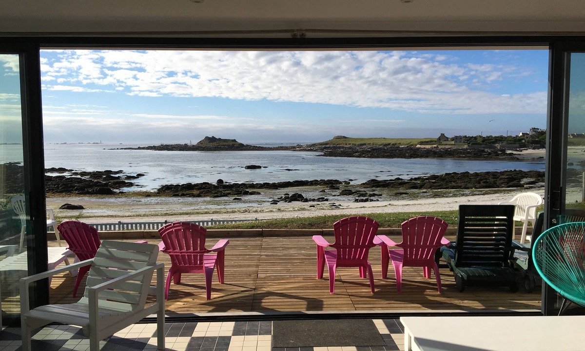 Ploudalmezeau House | Waterfront property in Portsall Wifi Stand up kayaks piano dogs ok
