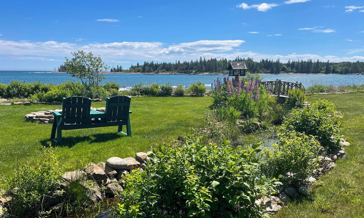 Prospect Harbor Cottage | Waterfront Prospect Harbor Cottage: Yard, Fire Pit
