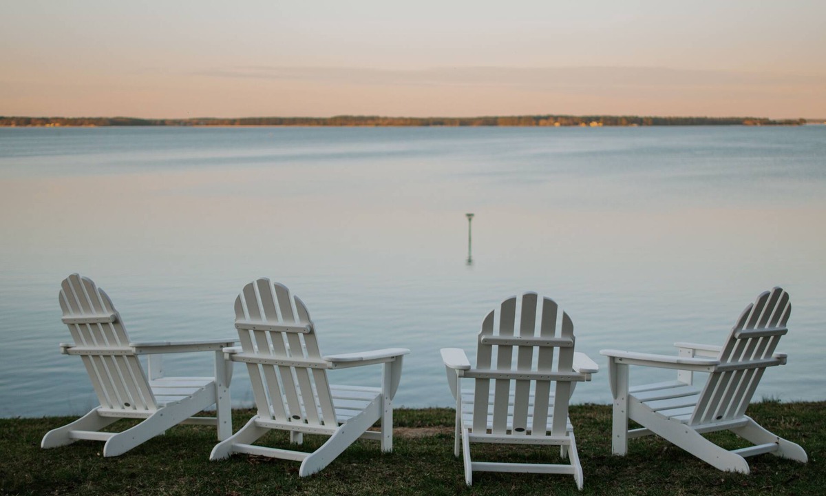 Dutton House | Waterfront Rappahannock River Cottage, Private Pool, Kayaks, Fire Pit & Garden