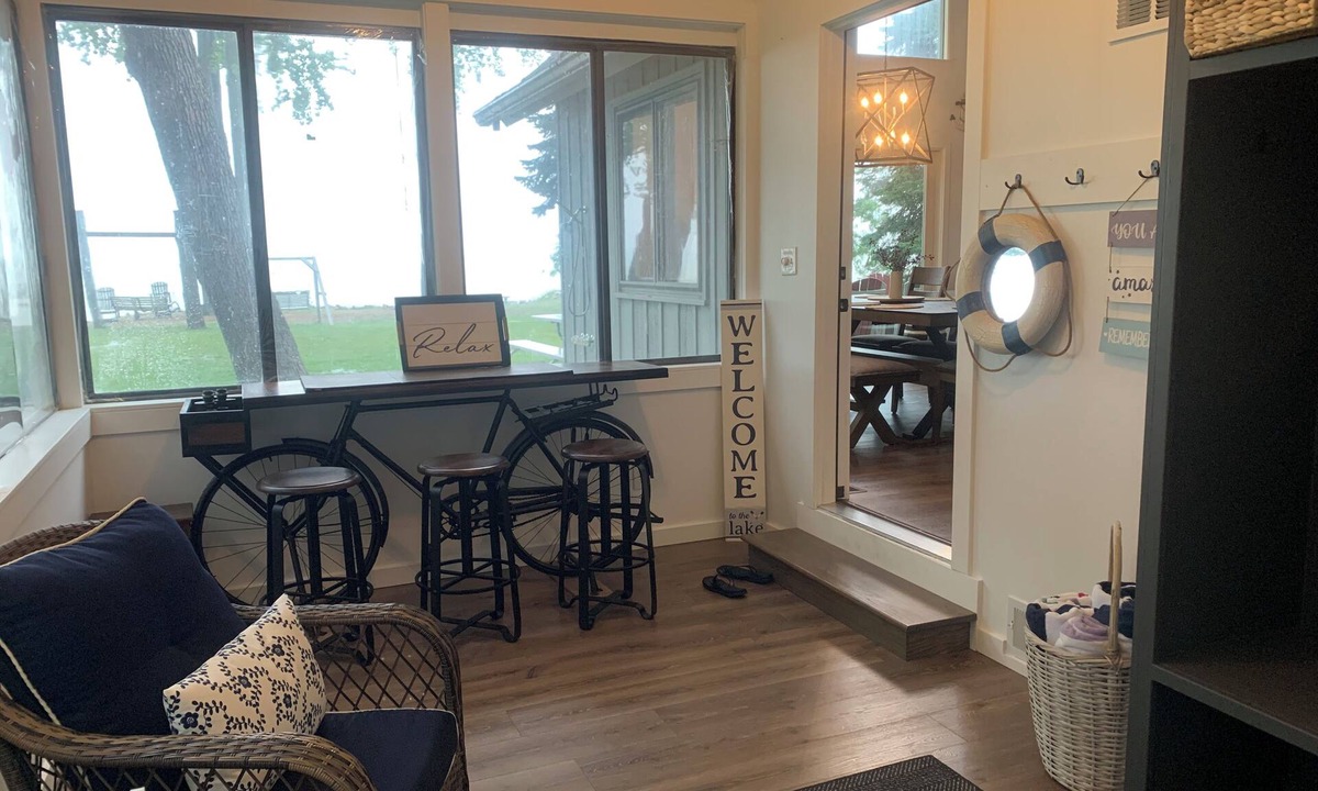Pigeon House | Waterfront retreat; open concept; remodeled; perfect for large families!