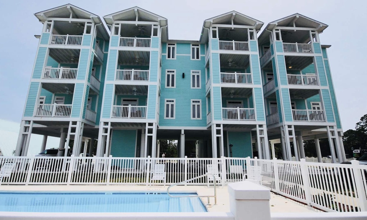Steinhatchee Condo | Waterfront, RIVERS EDGE CONDO #3D-BLDG 1 *PRIVATE DOCK and ASSIGNED BOAT SLIP!