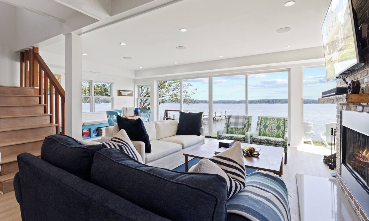 Shady Side House | Waterfront Sanctuary only 50 Min. From DC/Balt.