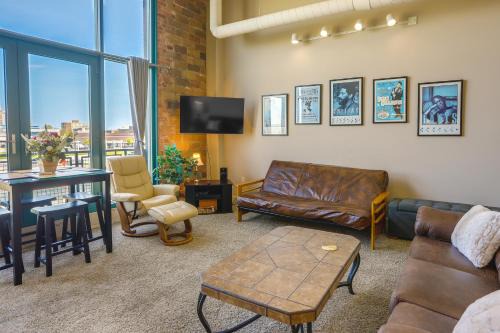 Sandusky House | Waterfront Sandusky Vacation Rental: Downtown!