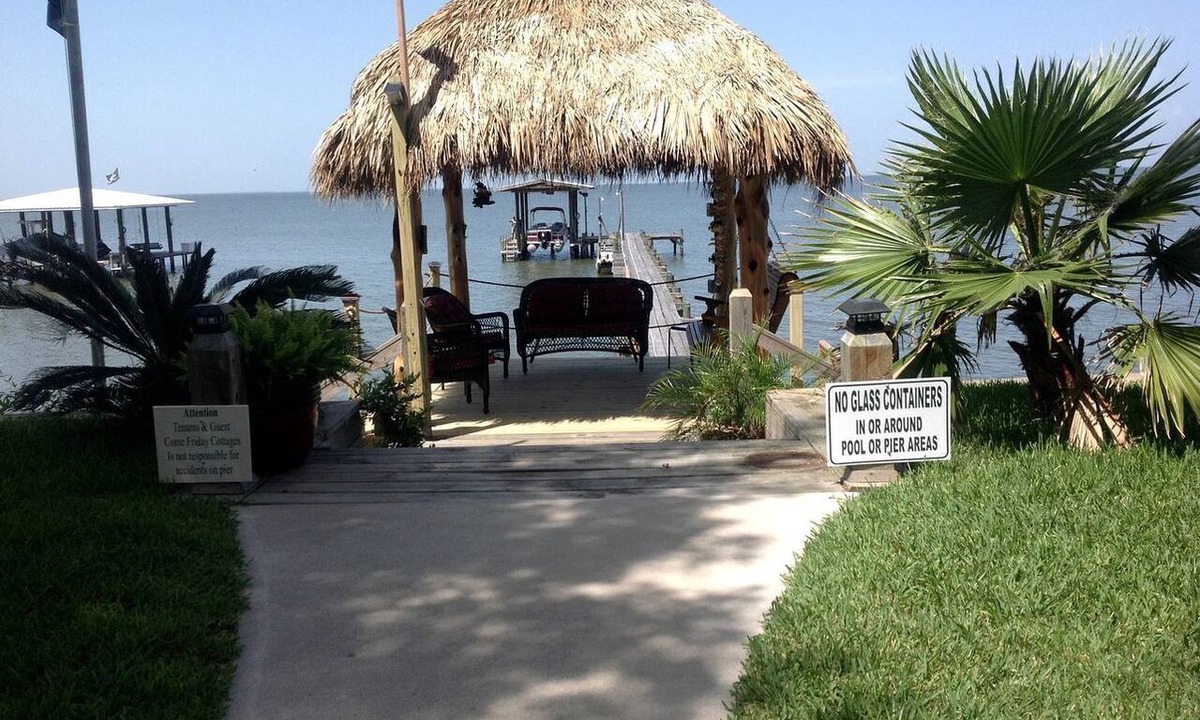 Bacliff Cottage | Waterfront Suite with Private Balcony and Panoramic Bay Views in Bacliff, Texas