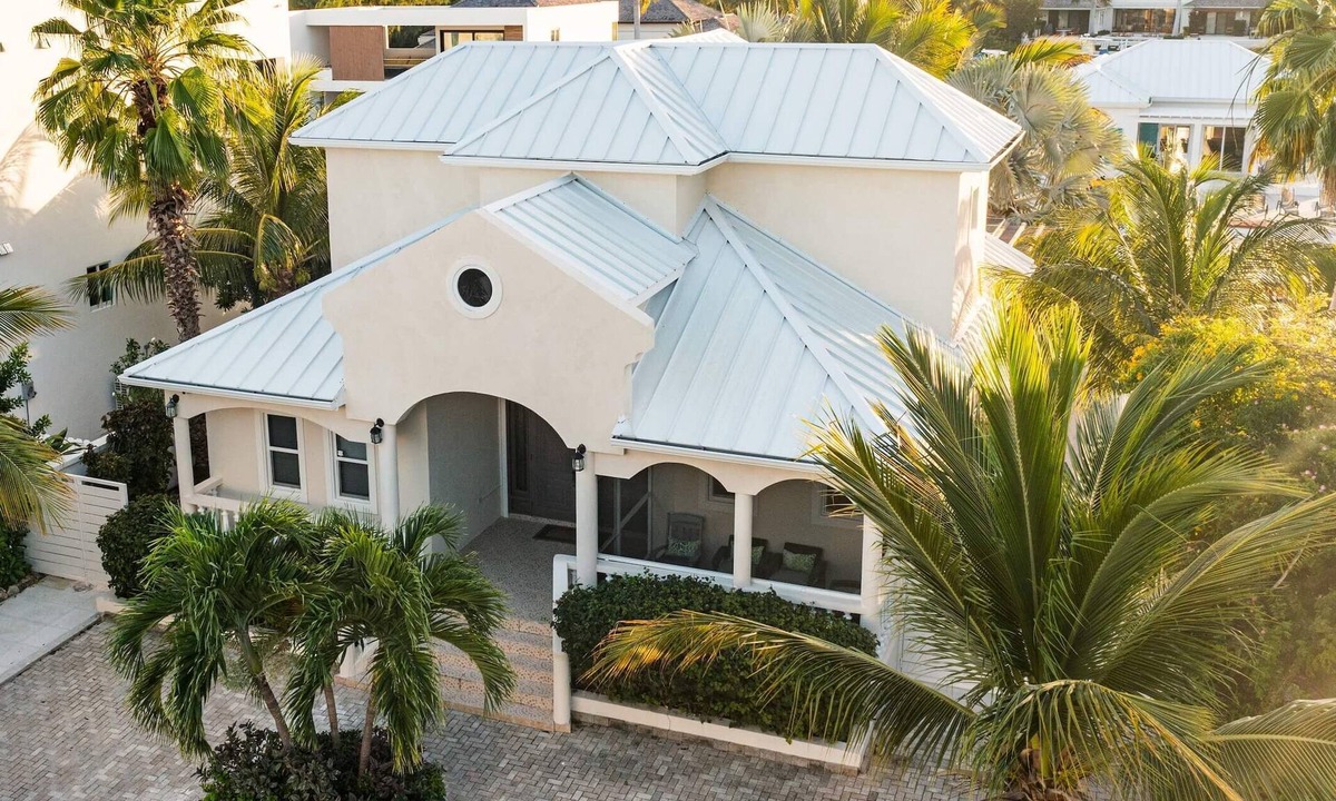 Leeward Settlement House | Waterfront Villa Dock & Pool Near Grace Bay