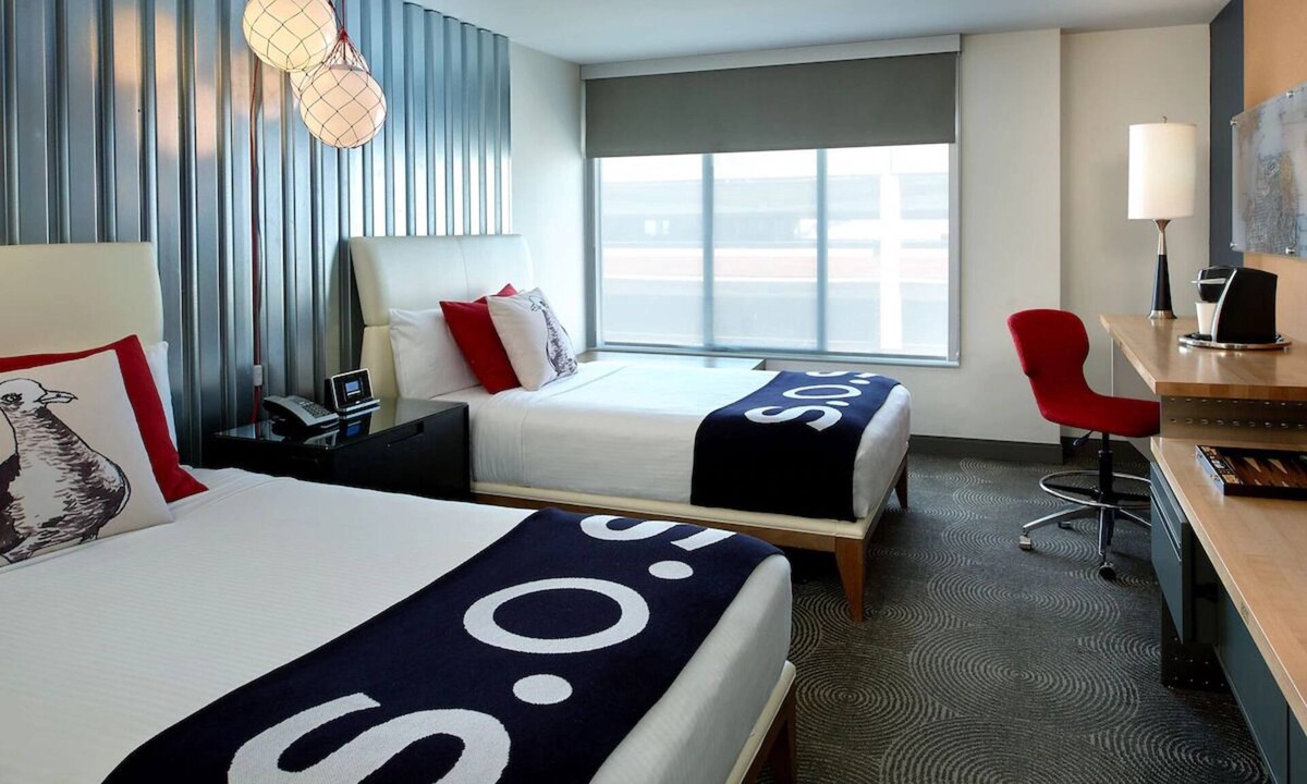 Fisherman's Wharf Hotel | Waterfront Vibes & Cozy Nights near Ghirardelli | 4 Family-Friendly Rooms
