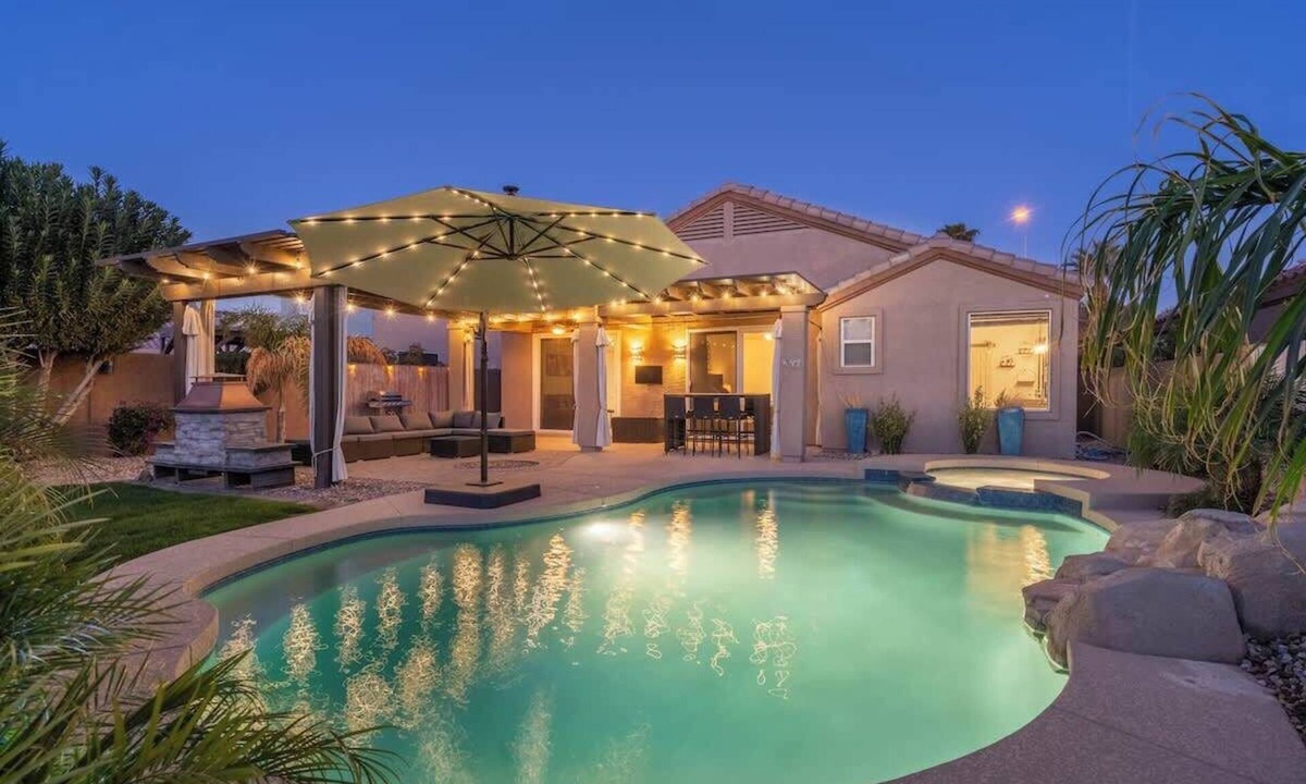 Fox Crossing Villa | Waterfront Villa with Pool Hot Tub Lounge area
