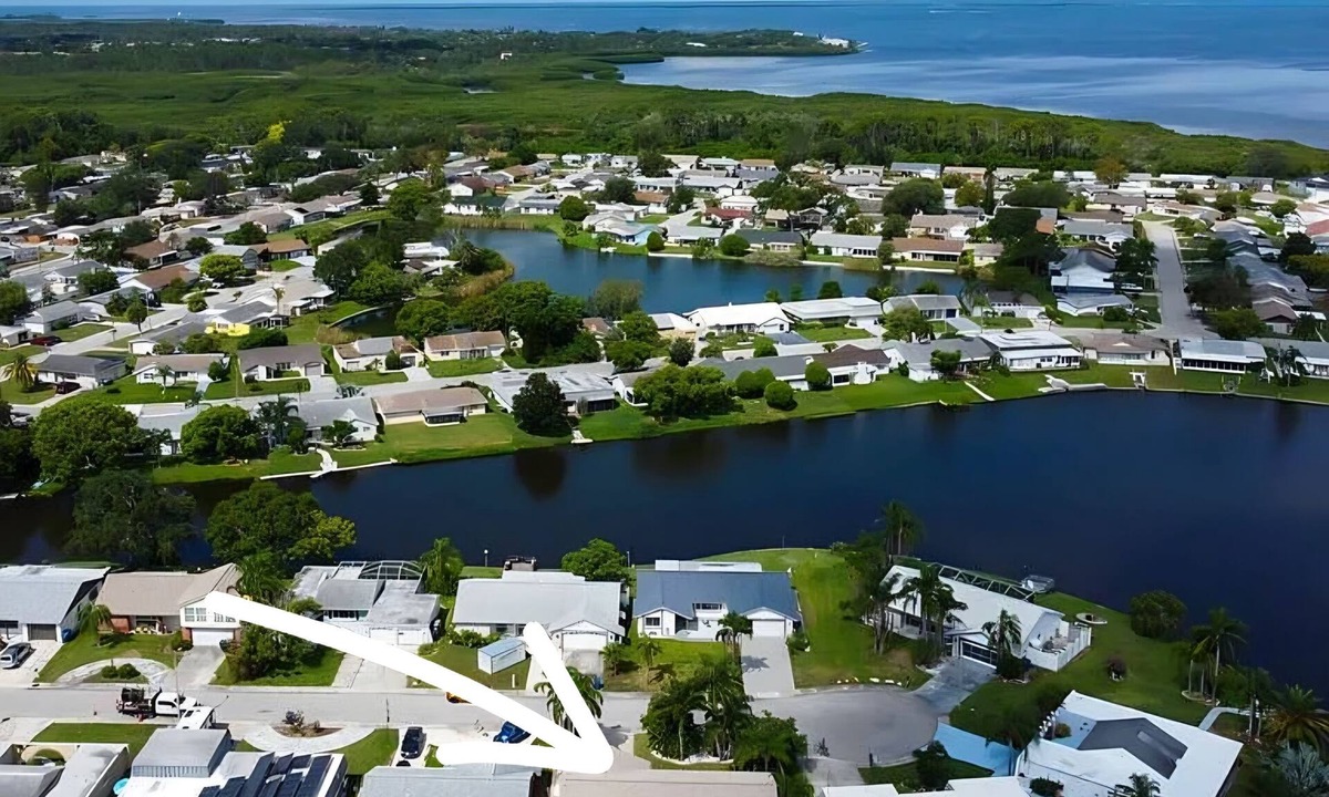 Holiday House | Waterfront west coast home