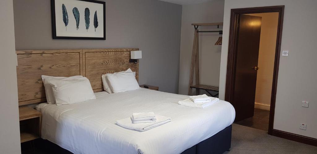 Cullompton Hotel | Waterloo Cross, Devon by Marston's Inns