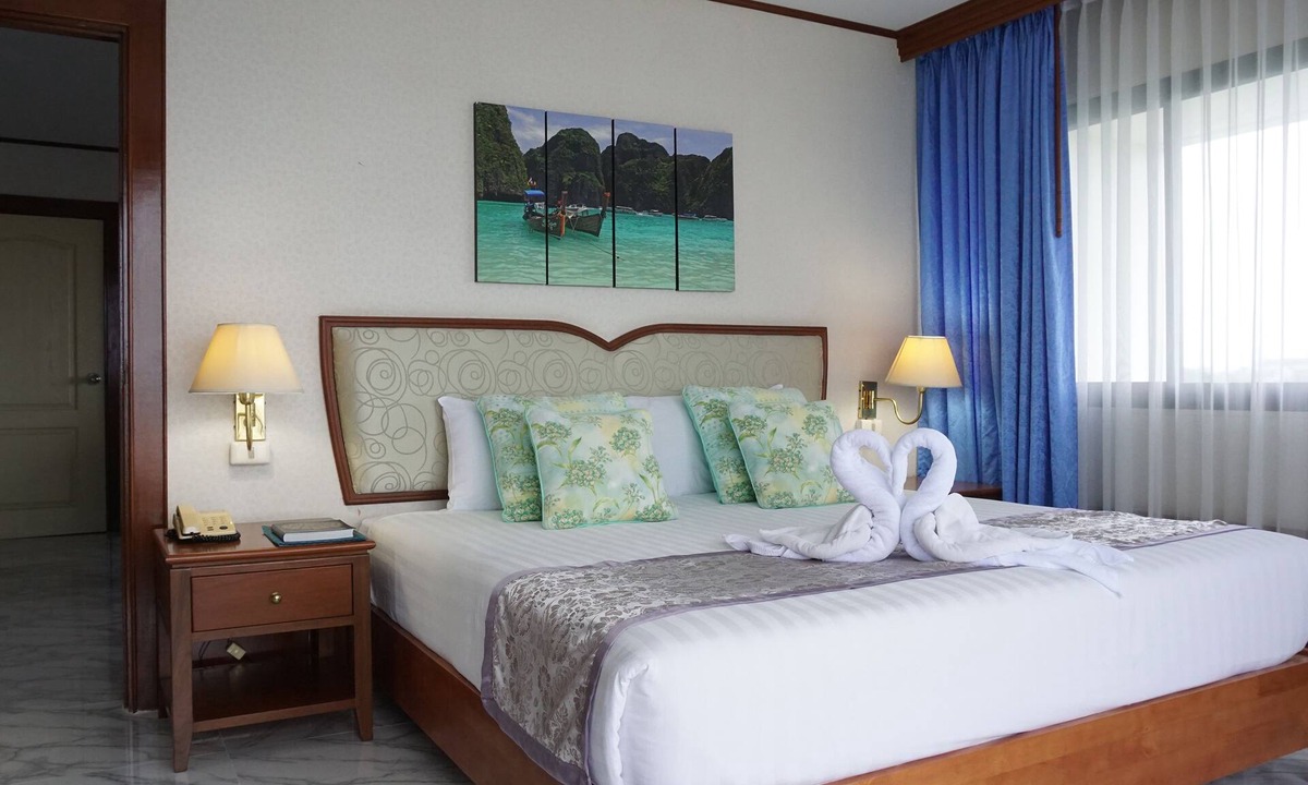 Na Ta Luang Hotel | Wattana Park Hotel