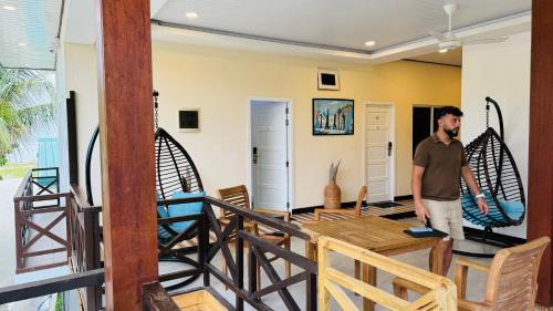 Thulusdhoo Island Hotel | Wave Crest Retreat