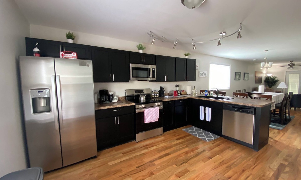 Racine House | WaveRunner Pro Cleaned Self Check in Sleeps 15