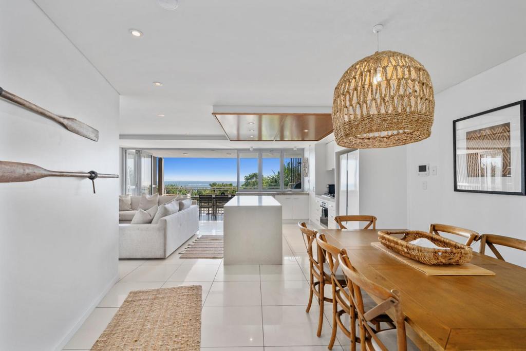 Point Lookout Apartment | Waves 11 - Beachfront - Sleeps 8