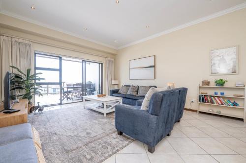 Big Bay Apartment | Waves Edge