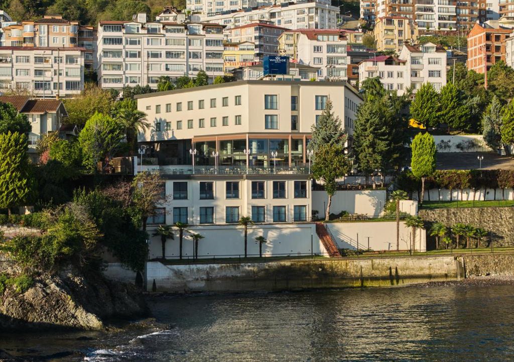 Altınordu Hotel | Waveside hotel