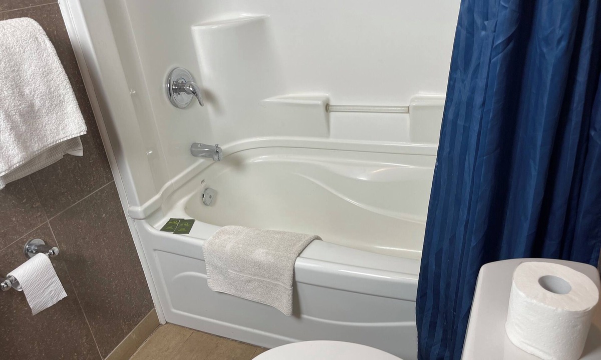 Guelph Hotel | WAYFARE MOTEL