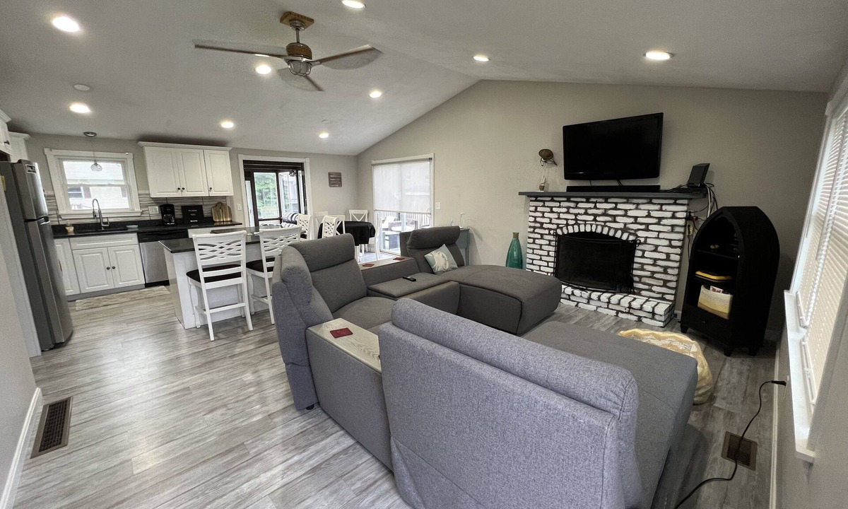 Eastward Look House | We only live once.!