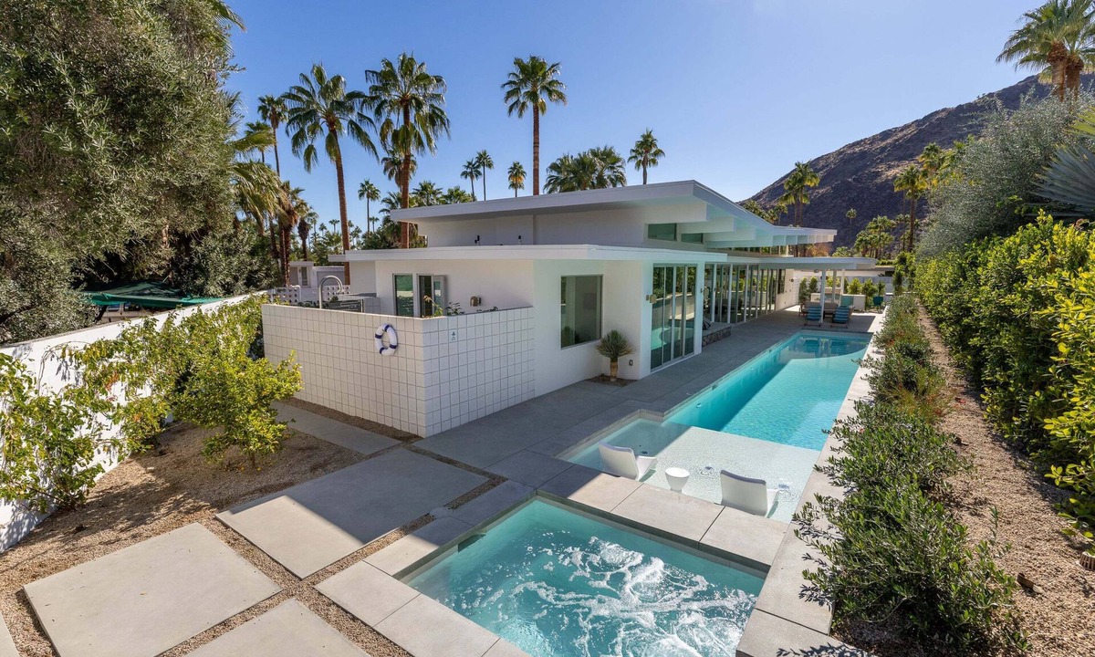Vista Las Palmas House | Webb House – Mid-Century Modern in Vista Las Palma