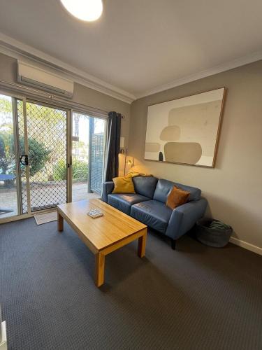 Pelican Point Apartment | Weerona