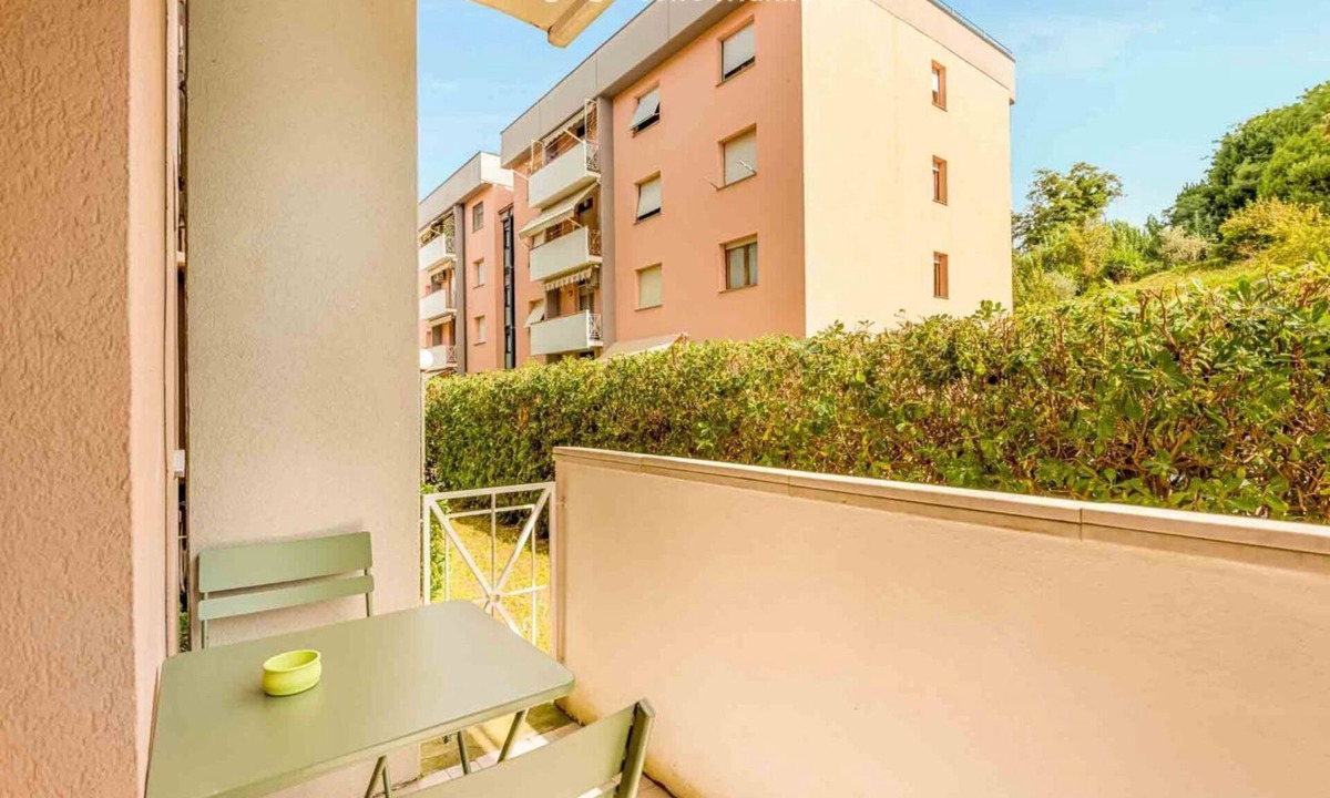Santo Stefano di Magra Apartment | Welcome to LunaMare, your ideal retreat in Ponzano Magra!A cozy apartment perfect for a relaxing holiday.The bright and carefully furnished apartment offers:🛏️ 1 double bedroom🍽️ Equipped kitchenette🛋️ Comfortable living room with TV and r