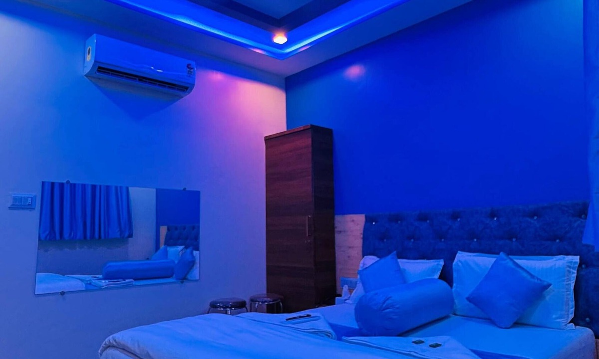 Chembur East Hotel | Welcome Star