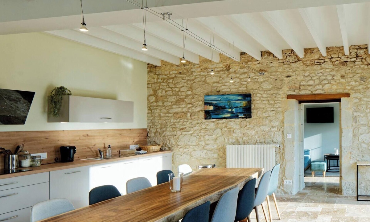 Saint-Macaire-du-Bois House | Welcome to Domaine de Brignon, family-run B&B in a former winegrowing farmhouse